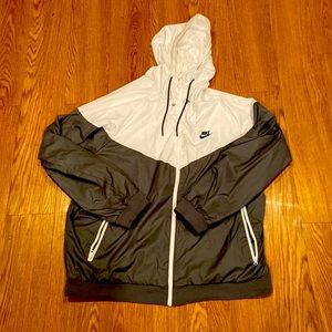 Nike Men’s XXL Sportswear Windrunner Jacket